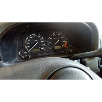 volkswagen polo berlina (6n1) del año 1995