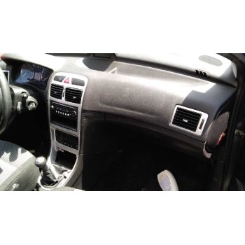 peugeot 307 berlina (s2) del año 2005