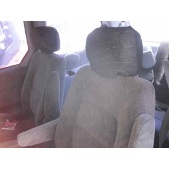 kia carnival ii del año 2002