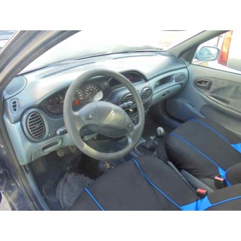 renault megane i berlina hatchback (ba0) del año 1997