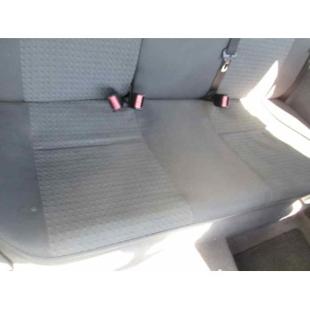 opel corsa c del año 2001