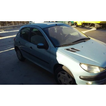 peugeot 206 berlina del año 2001