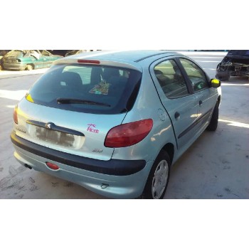 peugeot 206 berlina del año 2001