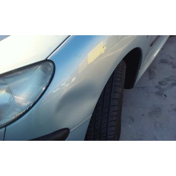 peugeot 206 berlina del año 2001