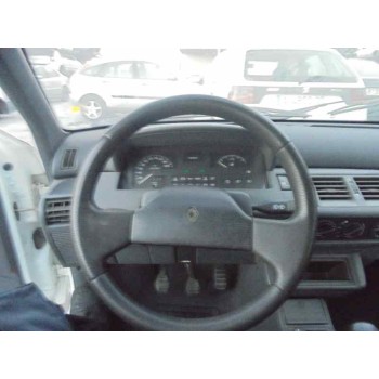 renault clio i phase iii del año 1994