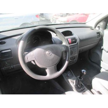 opel corsa c del año 2002