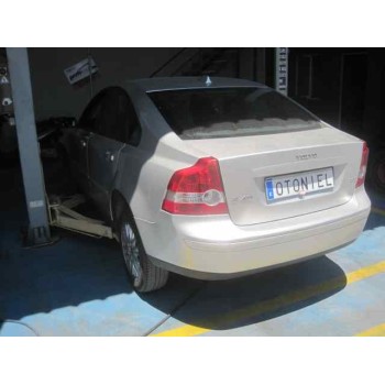 volvo s40 berlina del año 2005