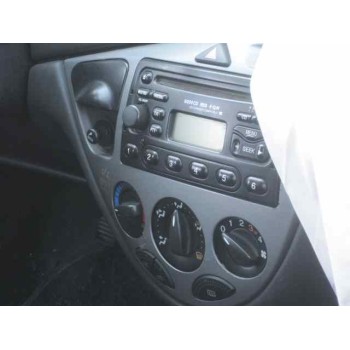 ford focus berlina (cak) del año 2004