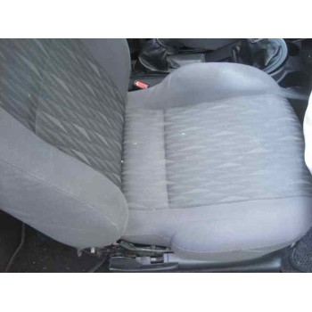 ford focus berlina (cak) del año 2004