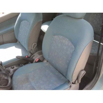 peugeot 206 berlina del año 2000