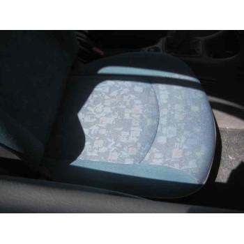 peugeot 206 berlina del año 2000