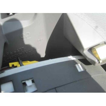 peugeot 206 berlina del año 2000