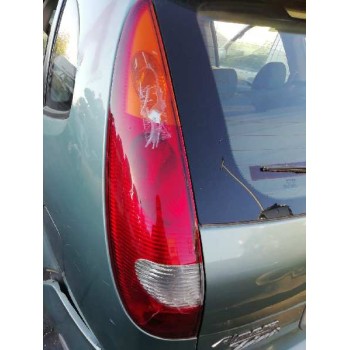 nissan almera tino (v10m) del año 2000