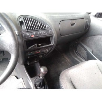 citroën saxo del año 2000