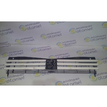 REJILLA DELANTERA BLANCO