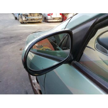 nissan almera tino (v10m) del año 2000