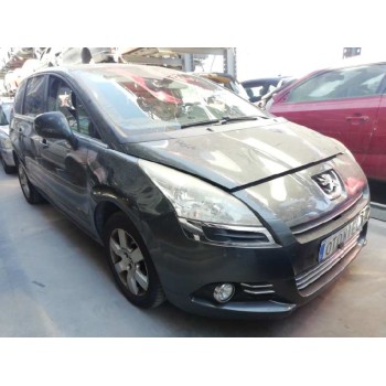 peugeot 5008 del año 2010