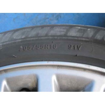 volvo s40 berlina del año 2005