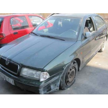 skoda octavia berlina (1u2) del año 2000