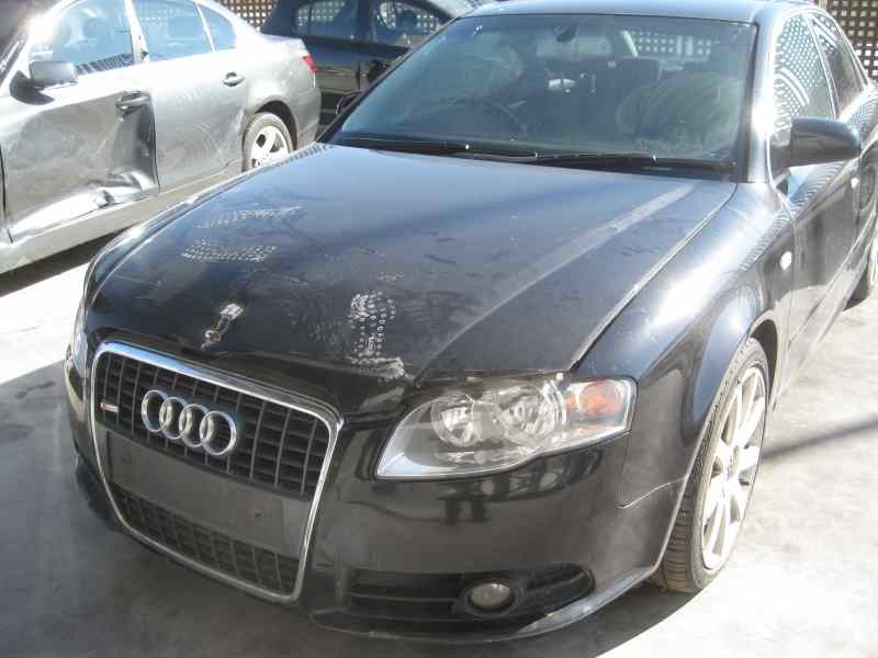 AUDI A4 BERLINA (8E)