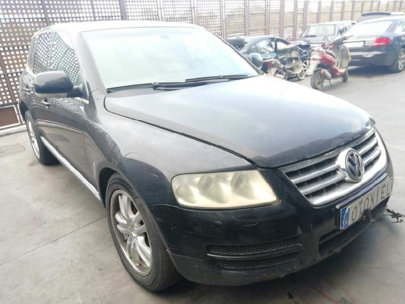VOLKSWAGEN TOUAREG (7LA)