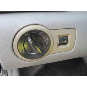 skoda octavia berlina (1u2) del año 2000