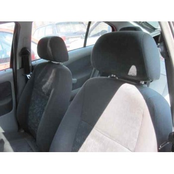 skoda octavia berlina (1u2) del año 2000