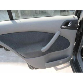 skoda octavia berlina (1u2) del año 2000