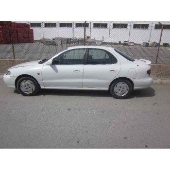 hyundai lantra berlina (rd) del año 1997
