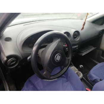 seat ibiza (6l1) del año 2002