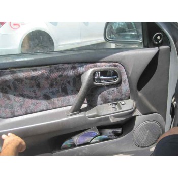 nissan primera berlina (p11) del año 1999