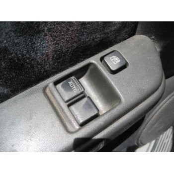 nissan primera berlina (p11) del año 1999