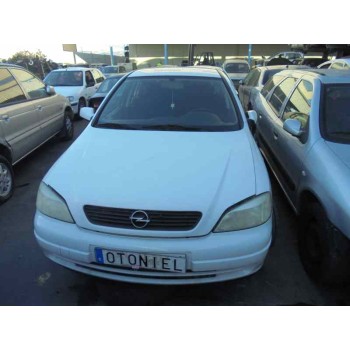 opel astra g berlina del año 2002