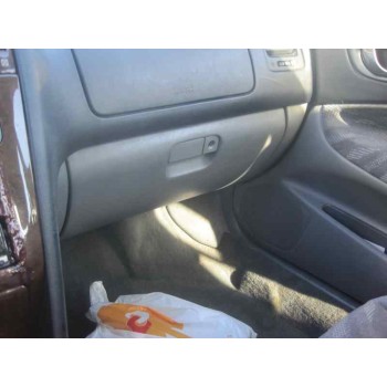 mitsubishi galant berlina (ea0) del año 2000