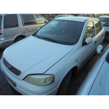 opel astra g berlina del año 2002