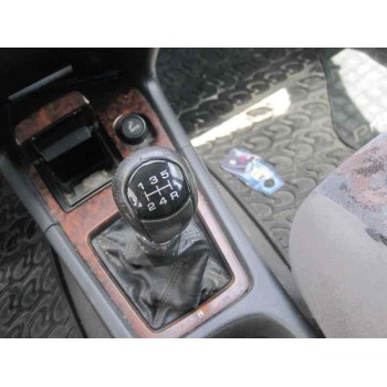 nissan primera berlina (p11) del año 1999