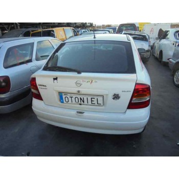opel astra g berlina del año 2002