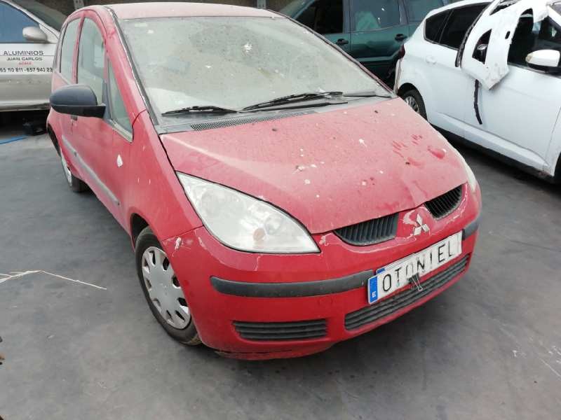 mitsubishi colt berlina 5 (z30a) del año 2006