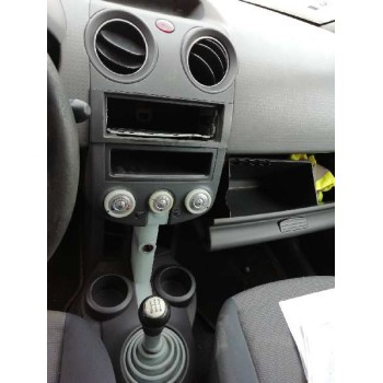 mitsubishi colt berlina 5 (z30a) del año 2006