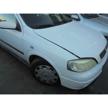 opel astra g berlina del año 2002