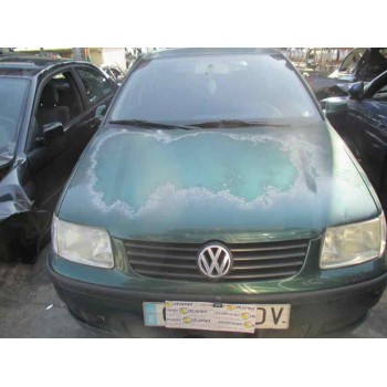 VOLKSWAGEN POLO BERLINA (6N2)