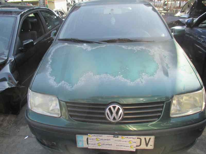 volkswagen polo berlina (6n2) del año 2001