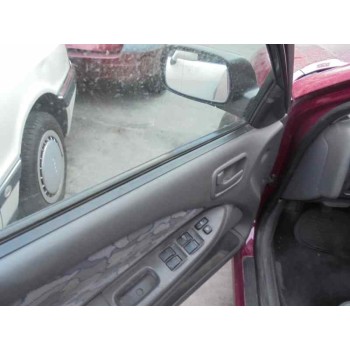 toyota avensis berlina (t 22) del año 1999