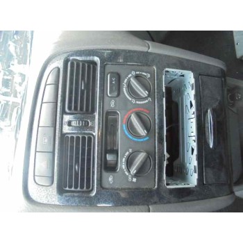 toyota avensis berlina (t 22) del año 1999