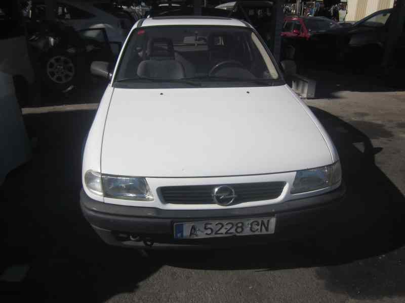 opel astra f berlina del año 1994