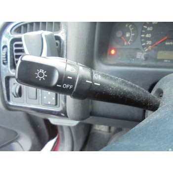 toyota avensis berlina (t 22) del año 1999