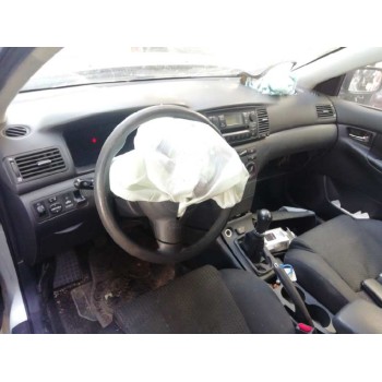 toyota corolla (e12) del año 2004