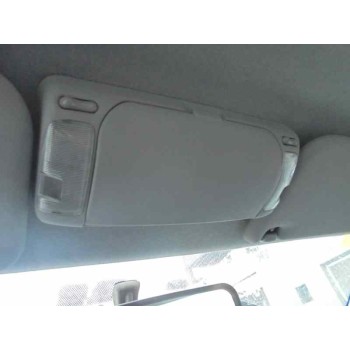 toyota avensis berlina (t 22) del año 1999