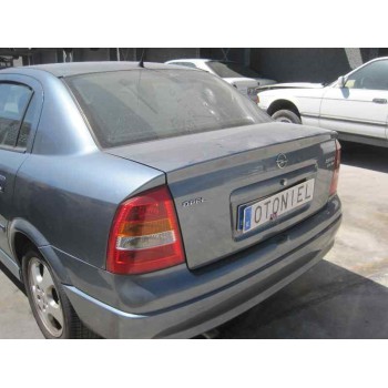 opel astra g berlina del año 2001