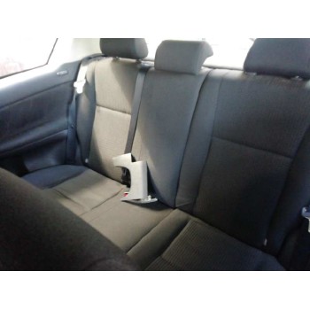 toyota corolla (e12) del año 2004